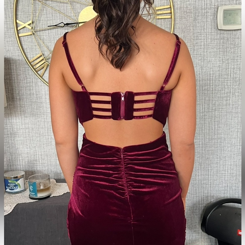 Elegant Velvet Burgundy Dress